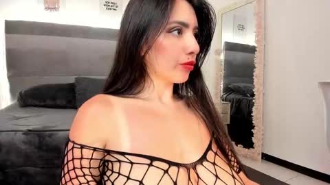 Snapshot of eliz_jane chatting on March 12, 2025, 4:13 pm Elizabeth  online show from March 12, 2025, 4:13 pm