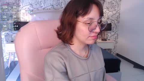 Eliza online show from November 14, 2025, 7:12 pm