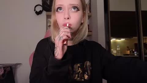 Elizabeth online show from March 11, 2026, 6:36 pm