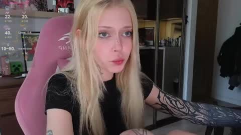 Elizabeth online show from April 15, 2026, 3:08 pm