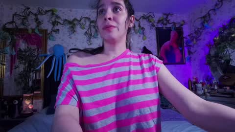 Snapshot of elizabeth77_ chatting on January 18, 2025, 1:08 pm Elizabeth online show from January 18, 2025, 1:08 pm