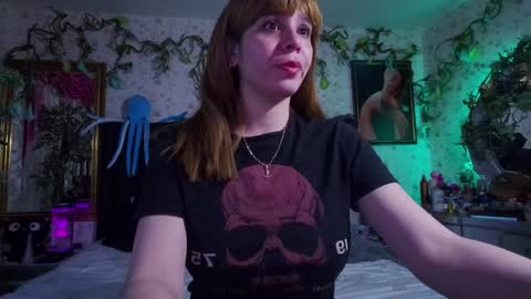 Snapshot of elizabeth77_ chatting on February 3, 2025, 10:25 am Elizabeth online show from February 3, 2025, 10:25 am