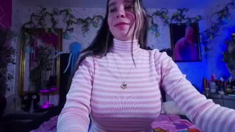 Snapshot of elizabeth77_ chatting on February 17, 2025, 10:18 am Elizabeth online show from February 17, 2025, 10:18 am