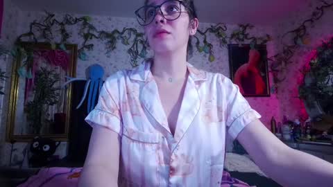 Snapshot of elizabeth77_ chatting on February 22, 2025, 12:19 pm Elizabeth online show from February 22, 2025, 12:19 pm