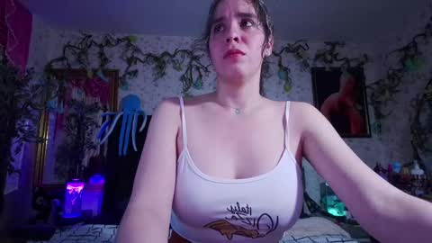 Snapshot of elizabeth77_ chatting on September 16, 2025, 10:16 am Elizabeth online show from September 16, 2025, 10:16 am