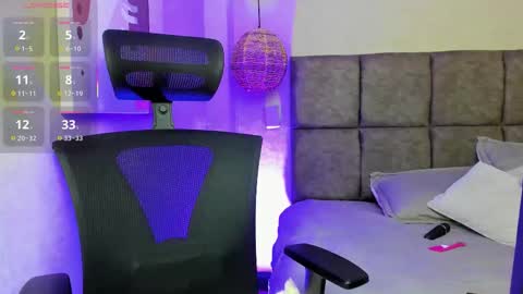 elizabeth online show from October 13, 2025, 7:47 pm