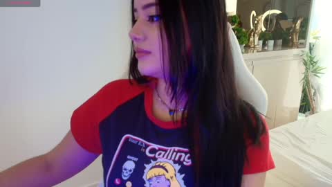 Elezabeth online show from April 17, 2026, 10:40 am