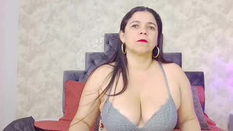 Elizabeth online show from January 11, 2026, 12:15 am