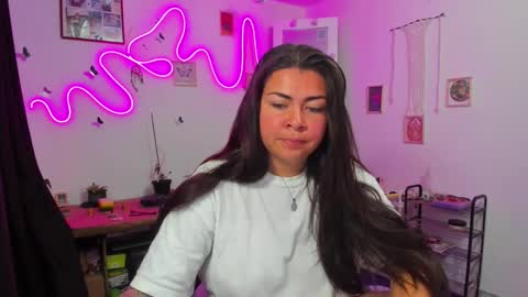 Elizabeth Martinez online show from April 17, 2026, 12:08 pm