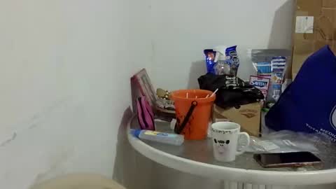 Elizabeth Martinez  online show from April 4, 2026, 2:58 pm