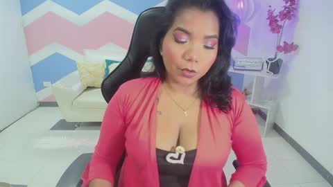 Elizabeth  online show from April 25, 2026, 12:19 pm