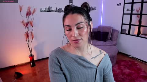 Elizabeth online show from December 26, 2024, 6:01 pm