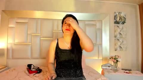 Snapshot of elizabethbennett_l chatting on November 28, 2025, 10:45 pm elizabth online show from November 28, 2025, 10:45 pm