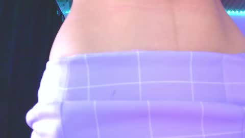 Lizzy online show from November 12, 2025, 7:35 pm