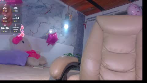 Lizzy online show from April 13, 2026, 12:27 am