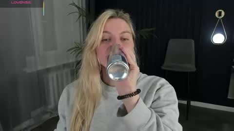 Snapshot of elizabethmad chatting on September 11, 2025, 9:15 pm elizabethmad online show from September 11, 2025, 9:15 pm