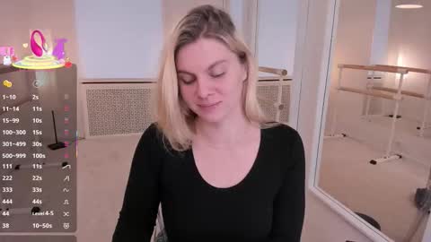 Snapshot of elizabethmad chatting on October 23, 2025, 7:07 am elizabethmad online show from October 23, 2025, 7:07 am