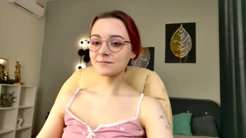 Elizabet online show from November 21, 2025, 10:19 pm