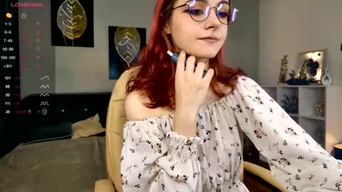 Elizabet online show from December 2, 2025, 11:34 pm