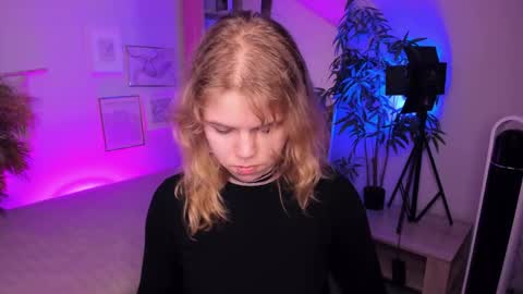 Elizabeth online show from May 17, 2026, 5:20 pm