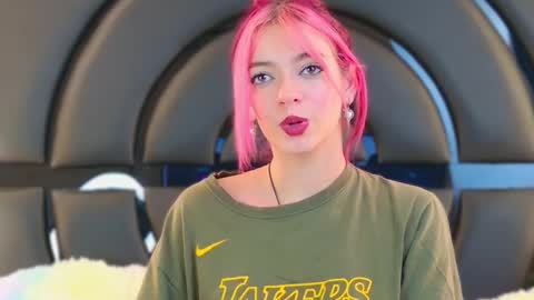 Snapshot of elizabetthkitty chatting on February 10, 2025, 8:31 pm Elizabet online show from February 10, 2025, 8:31 pm