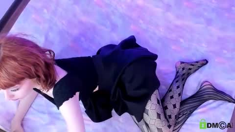 Eliza online show from September 11, 2025, 8:42 pm