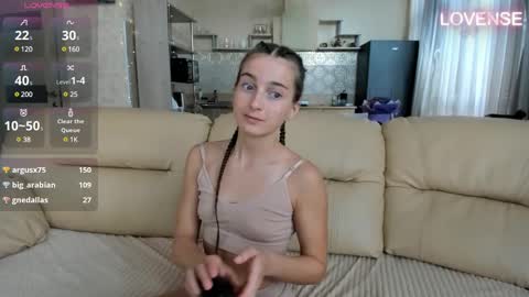 Snapshot of elizsweet chatting on March 2, 2025, 2:10 pm Eliz online show from March 2, 2025, 2:10 pm