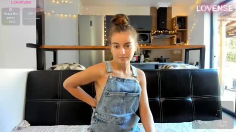 Eliz                               online show from January 14, 2026, 10:10 am