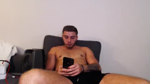 elkafit28 online show from October 23, 2025, 7:34 pm