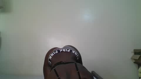 ella8_ online show from June 13, 2026, 11:24 pm