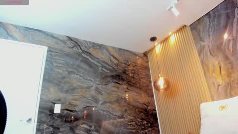 ella harper online show from January 25, 2025, 5:29 am