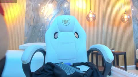 ella harper online show from March 19, 2026, 2:59 am