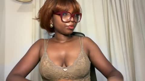 Ella online show from June 23, 2026, 2:53 am