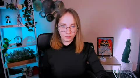 Ella online show from April 14, 2026, 7:20 pm