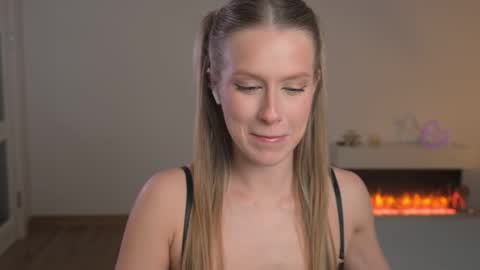 Ella online show from February 27, 2026, 7:36 pm