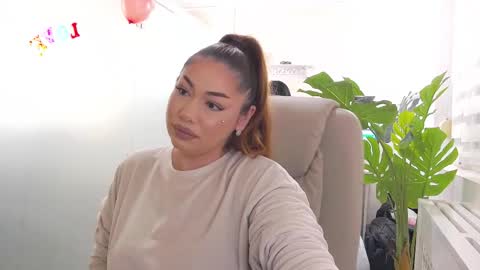 Snapshot of ellabelle_ chatting on February 17, 2026, 4:42 am Ella online show from February 17, 2026, 4:42 am