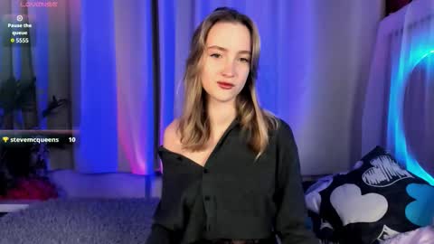 Ella online show from December 21, 2025, 1:40 pm