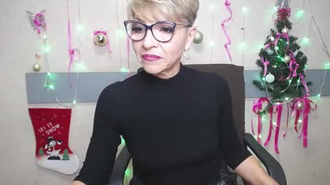 EllaBonito online show from January 8, 2025, 6:31 am