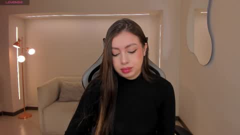 EllaClark online show from September 15, 2025, 6:52 pm