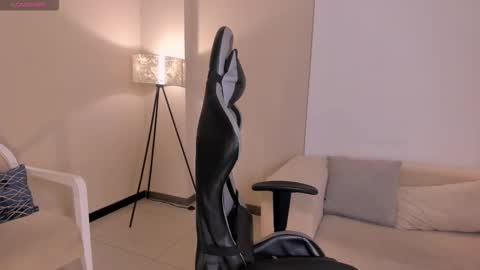EllaClark online show from September 24, 2025, 7:06 pm