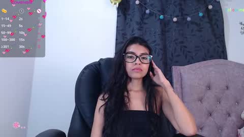 Ella Amoneth online show from January 9, 2025, 8:03 am