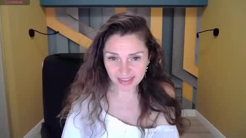 EllaLongs online show from December 22, 2024, 12:49 pm