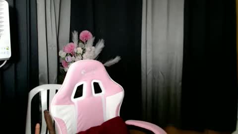 ELLA online show from February 25, 2026, 5:39 am