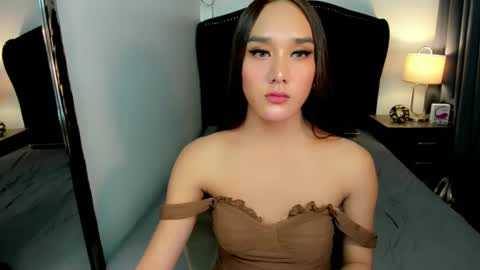 Snapshot of ellats_18 chatting on December 27, 2024, 5:52 am Sophia online show from December 27, 2024, 5:52 am