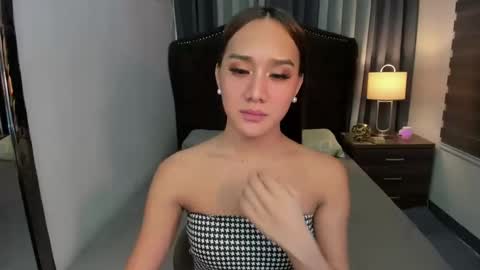 Snapshot of ellats_18 chatting on February 6, 2025, 6:18 am Sophia online show from February 6, 2025, 6:18 am