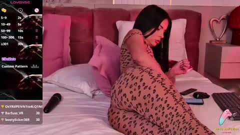 Ella online show from March 8, 2025, 8:44 am