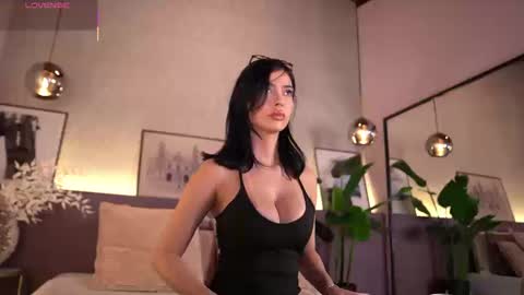 Elle Diane online show from September 23, 2025, 10:02 pm