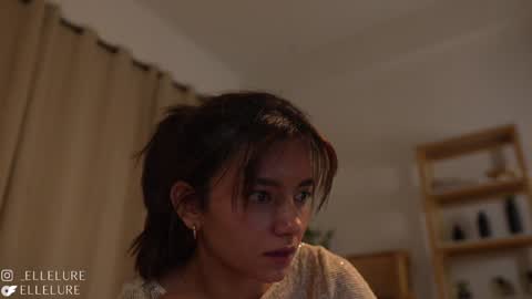 Linda Restrepo online show from February 5, 2025, 11:39 pm