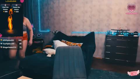 Snapshot of ellen_busty chatting on February 3, 2025, 5:56 pm Elli NEXT STREAM online show from February 3, 2025, 5:56 pm