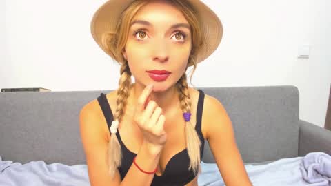 ellen_flow online show from February 2, 2025, 11:21 pm